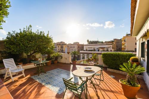 Villa Paola - Hidden Panoramic Garden Terraces