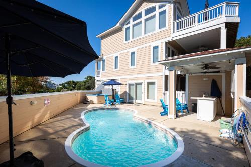 Πισίνα στο ή κοντά στο New Listing Game room Private pool & Hot Tub