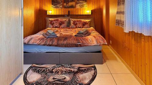 Postel nebo postele na pokoji v ubytování Gemütliche 2-Zimmer Wohnung mir Bergblick