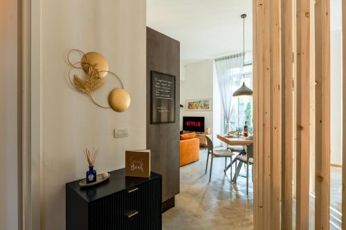Private Garden & Metro 2 min - Wooden Wave Flat