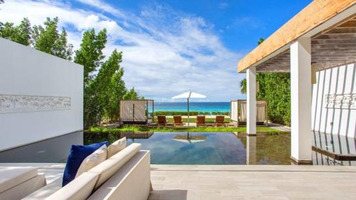 Πισίνα στο ή κοντά στο Villa Elysium Anguilla