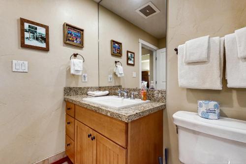 Koupelna v ubytování Base Camp One 413