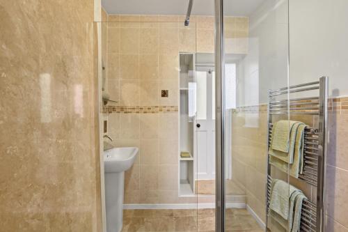 Ένα μπάνιο στο Coria House - North East Escape