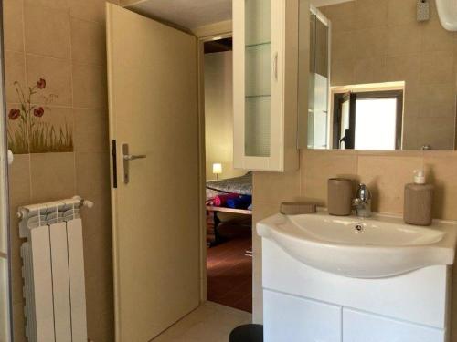 Ένα μπάνιο στο B&B La Suite di Alba