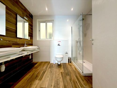 Koupelna v ubytování Sliema Unique 4 Bedroom Townhouse Off The Beach