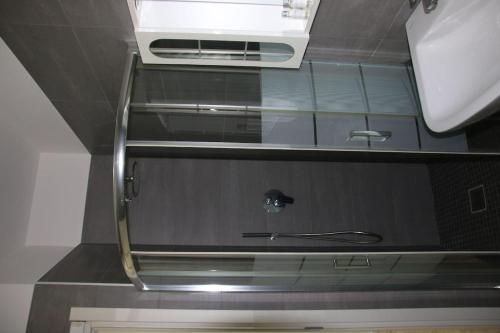 Ένα μπάνιο στο Melzo INN