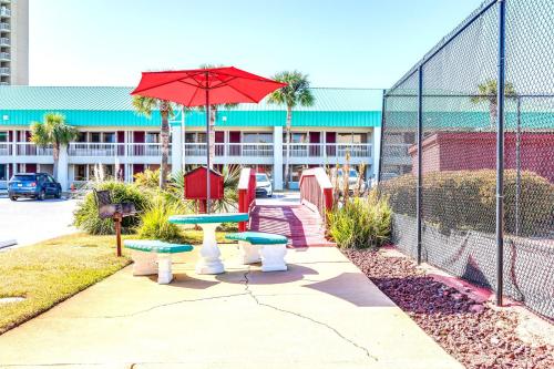Destin Holiday Beach Resort photo 41
