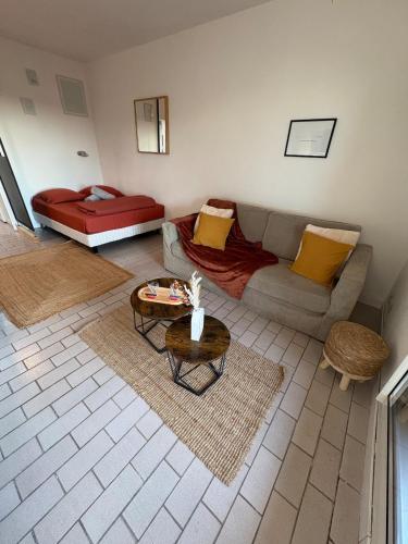 Studio ensoleillé près du port et des plages SOLEA