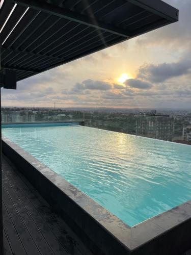 Πισίνα στο ή κοντά στο Studio Apartment in the Heart of Accra