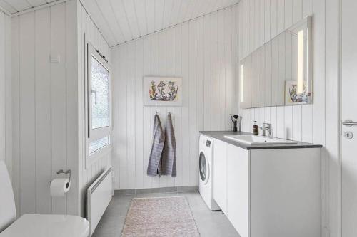 Η κουζίνα ή μικρή κουζίνα στο BL1133-Blokhus-Jens-Baerentsvej-19