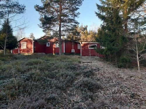 Το κτήριο όπου στεγάζεται  η παραθεριστική κατοικία