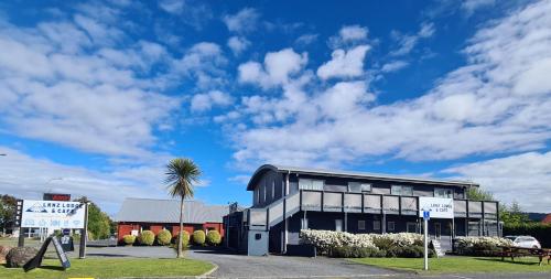 Το κτήριο όπου στεγάζεται  το hostel