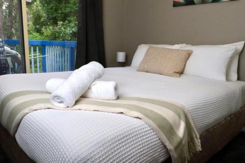 Postel nebo postele na pokoji v ubytování The Tree House