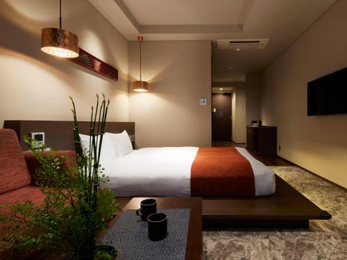 Minn Kanazawa
