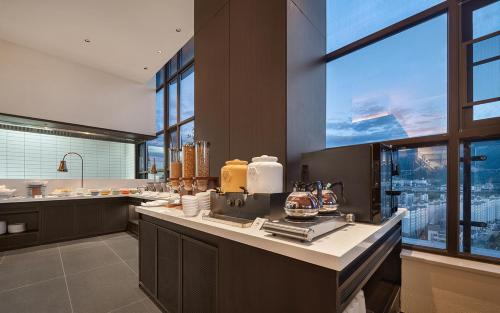 Mad på hotellet eller i nærheden