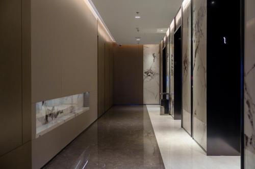 Koupelna v ubytování Courtyard by Marriott Nantong