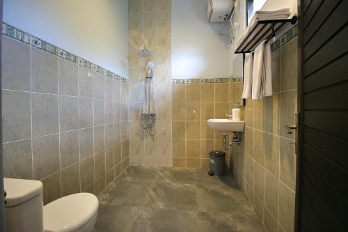 Koupelna v ubytování Sabda Alam Agro & Farmstay