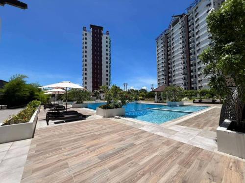 Πισίνα στο ή κοντά στο Royal Ocean Crest Cebu Stay Rental
