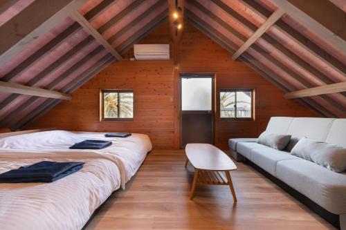 Ένα ή περισσότερα κρεβάτια σε δωμάτιο στο Costa Del Sol HIJI