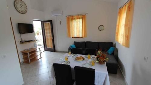 Apartments in Malinska - Insel Krk 34609
