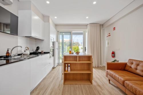 Modern Studio Steps From Beach
