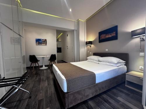 Athens Stay 30