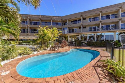 Πισίνα στο ή κοντά στο Lumina Motel Gladstone