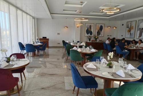 Restaurace v ubytování Xenious Opulent Hamirpur