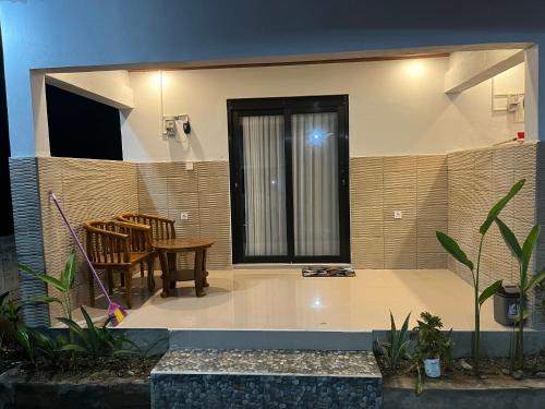 Ένα μπάνιο στο Nata home stay