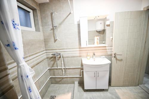 Koupelna v ubytování Apartmani P7