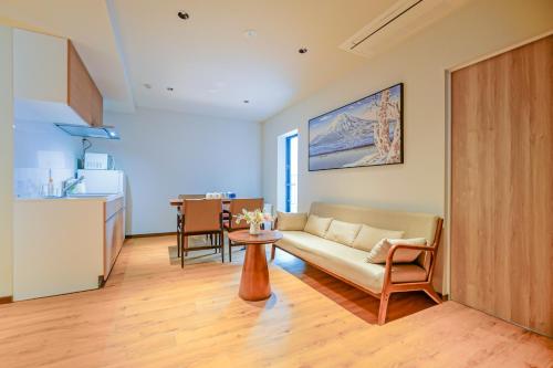 Χώρος καθιστικού στο 中野ワールドホテル