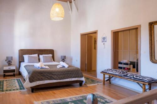 George&Michael Traditional House