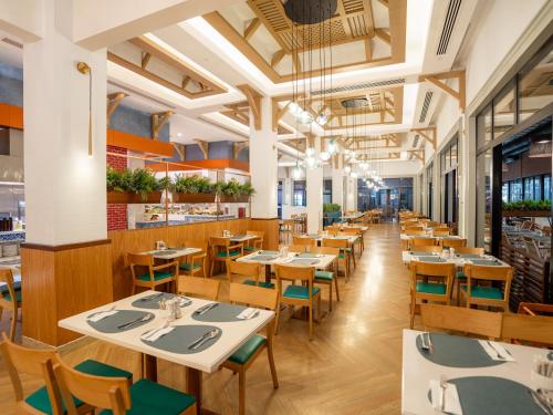 Restaurace v ubytování Rixos Bab Al Bahr - Ultra All Inclusive