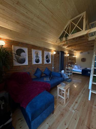 Χώρος καθιστικού στο Aynabend - cabin house for rent in Sheki