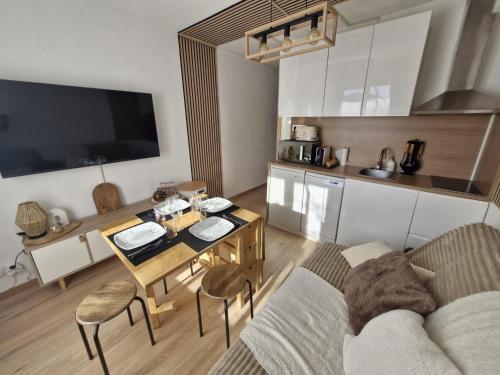 Kitchen o kitchenette sa CSCM Location