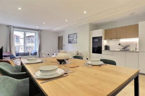 Prestige Apartment Lyon 2 6 guests - Place des Célestins