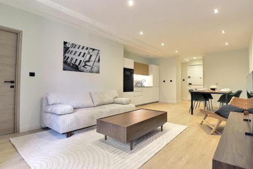Prestige Apartment Lyon 2 6 guests - Place des Célestins