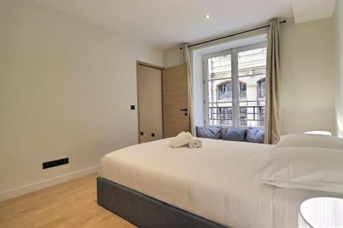 Prestige Apartment Lyon 2 6 guests - Place des Célestins
