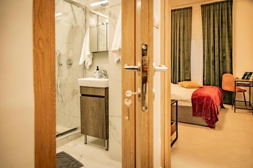 Calypso 3 bedroom apartment by Midas Home Project
