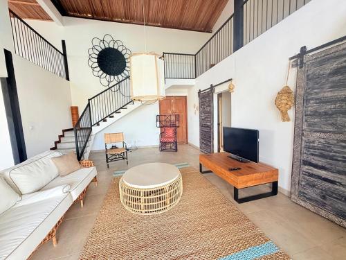 Villa Bali - Plage 10 mn - Piscine à débordement