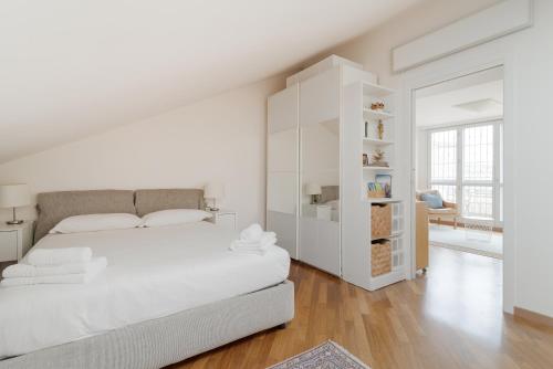 GuestHost - Navigli Modern Flat