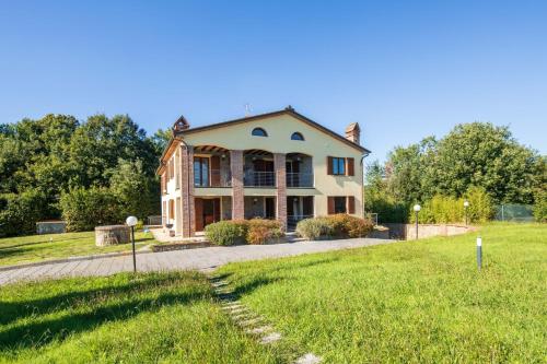 Το κτήριο όπου στεγάζεται  η βίλα