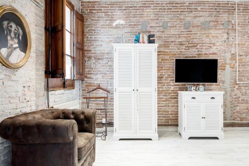 Lovely loft near Barcelona center