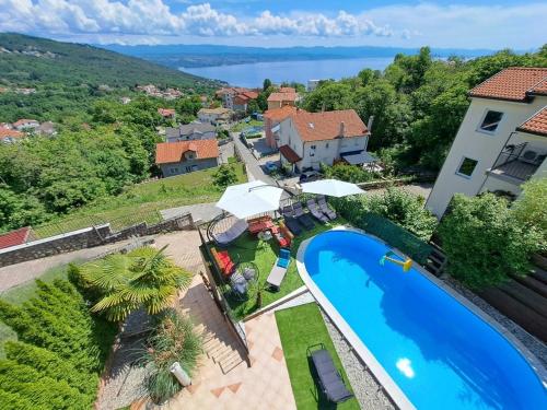 Holiday house with a swimming pool Lovran, Opatija - 24076