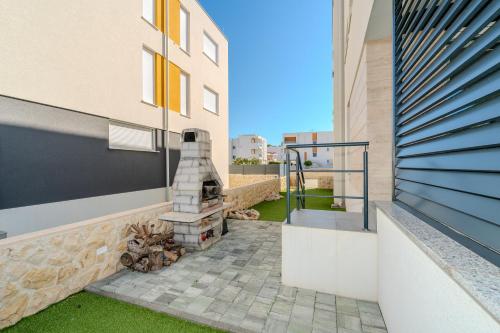 Ella modern centrally located apartments