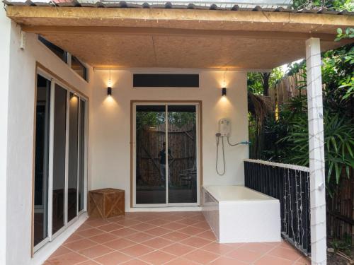 Φωτογραφία από το άλμπουμ του Bamboo House σε Laguna Phuket