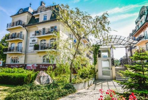Apartament z parkingiem i tarasem przy Promenadzie, Apartment mit privatem Parkplatz und Terrasse an der Promenade