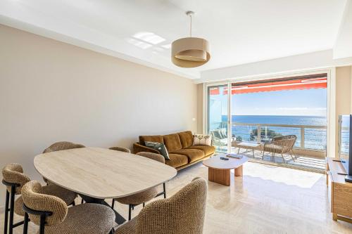 Spacious apartment a c 2BR 4P Cannes