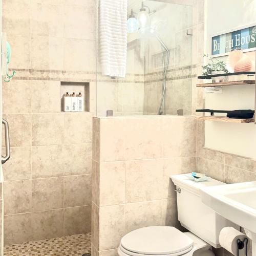 Coastal King at Seaside Villas Ocean View photo 11