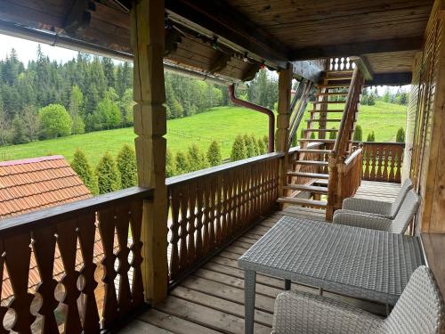 Μπαλκόνι ή βεράντα στο Лісовий Затишок